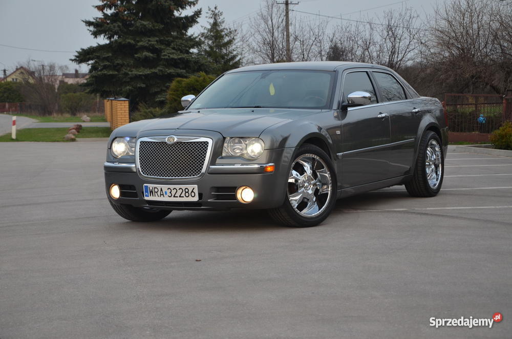 auto Chrysler 300C Radom