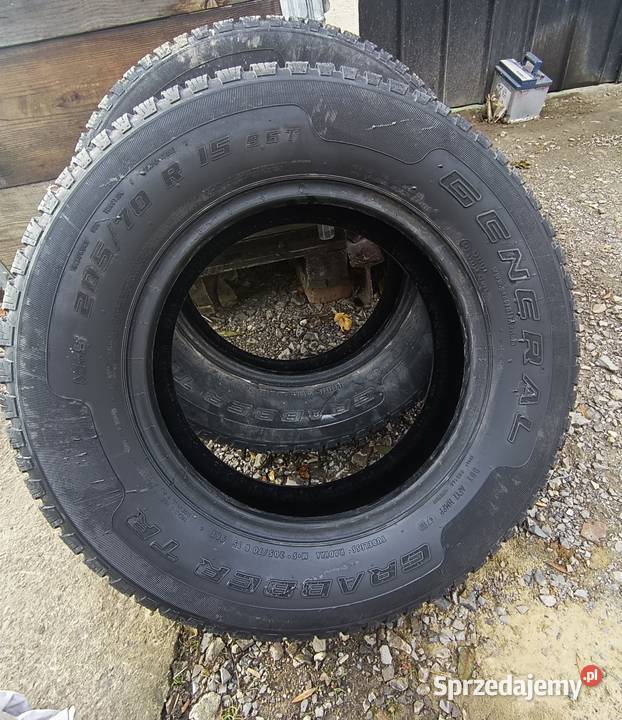 Opony zimowe 15 70 205 x2 sztuki
