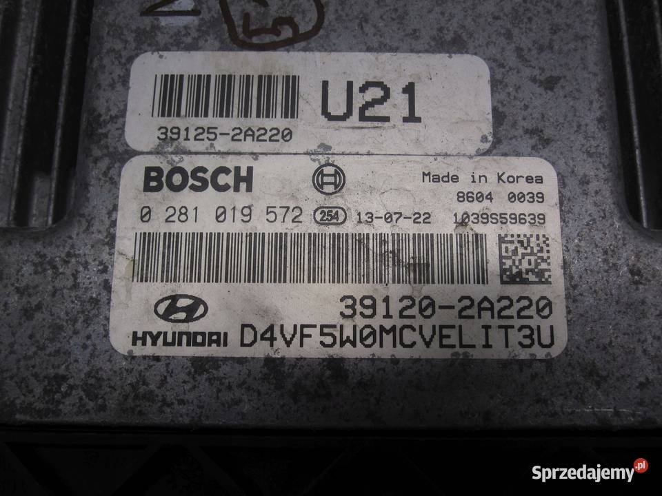 HYUNDAI i40 13r sterownik silnika 0281019572