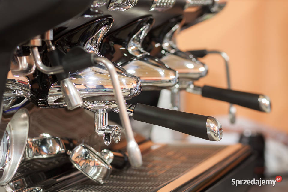 Profesjonalny Ekspres do kawy Faema Emblema 3gr Warszawa