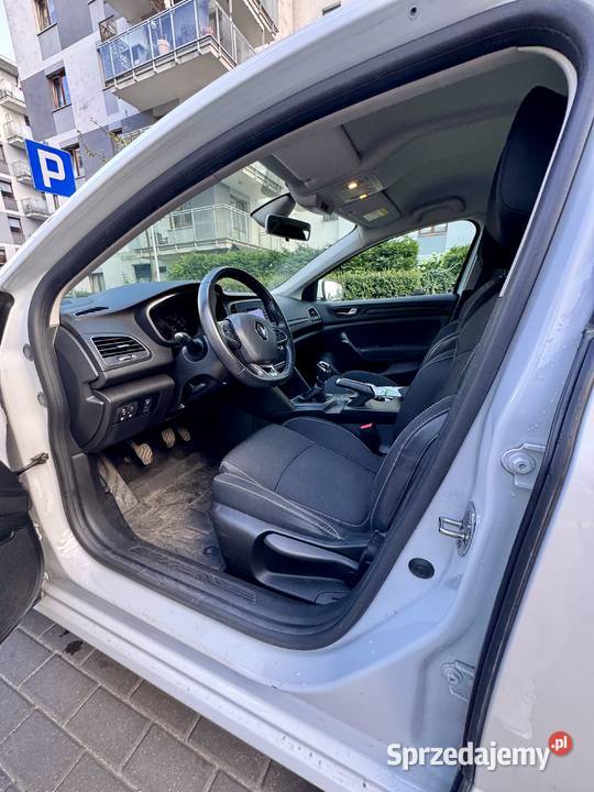 Renault Megane IV Grandcoupe nieuszkodzony