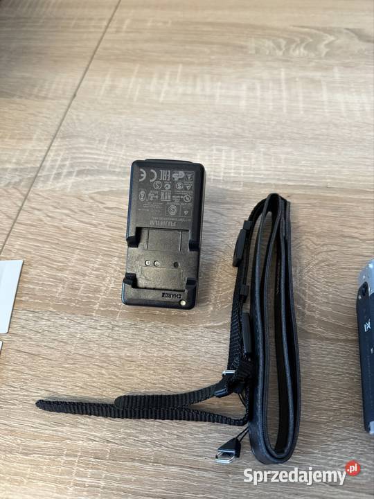 Aparat Instax Mini 90 Neo Classic wkład w środku Łódź