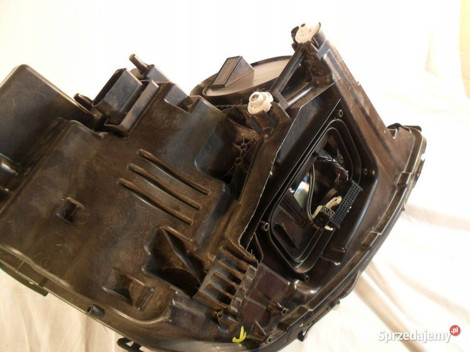 Mercedes benz W213 E lift 20202023 lewa