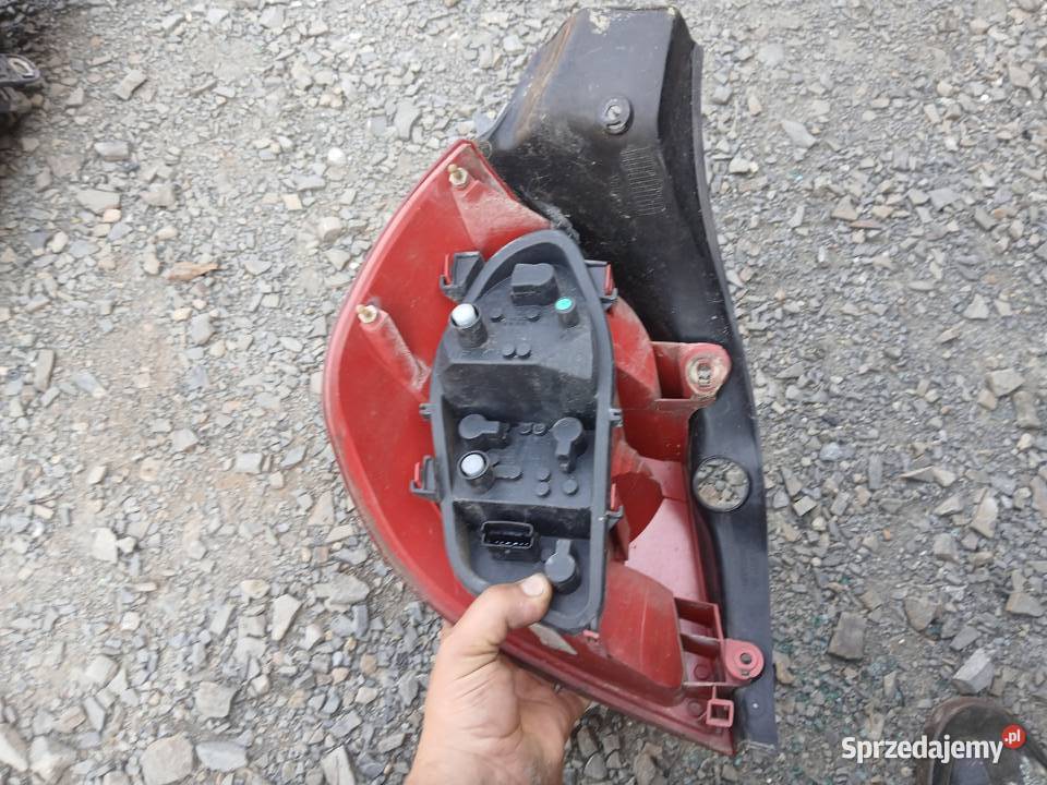 Lampa prawa tylna Renault Clio III HB 0509 EU