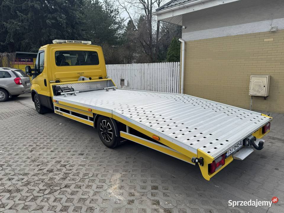 IVECO DAILY 2021 AUTOLAWETA 27 000 AUTOMAT Rok produkcji 2021