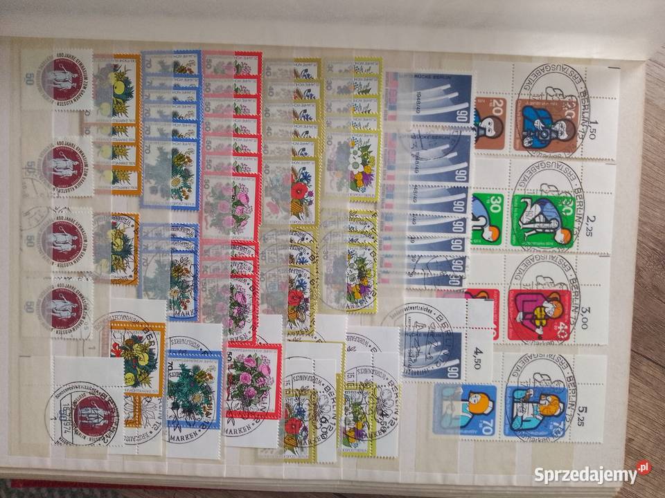 Kolekcję znaczków sprzedam 70 klaserów Filatelistyka sprzedam