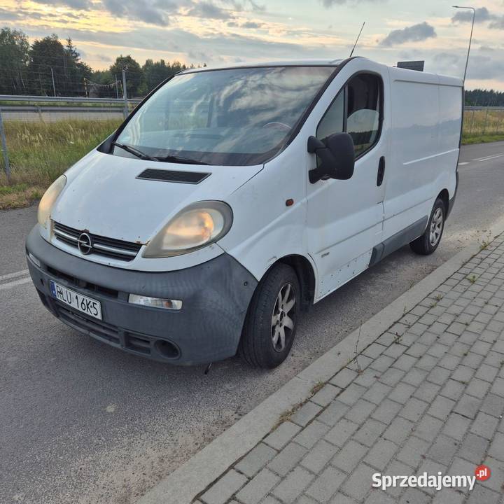 VIVARO TRAFIC 25TDI KLIMA manualna Tomaszów Lubelski