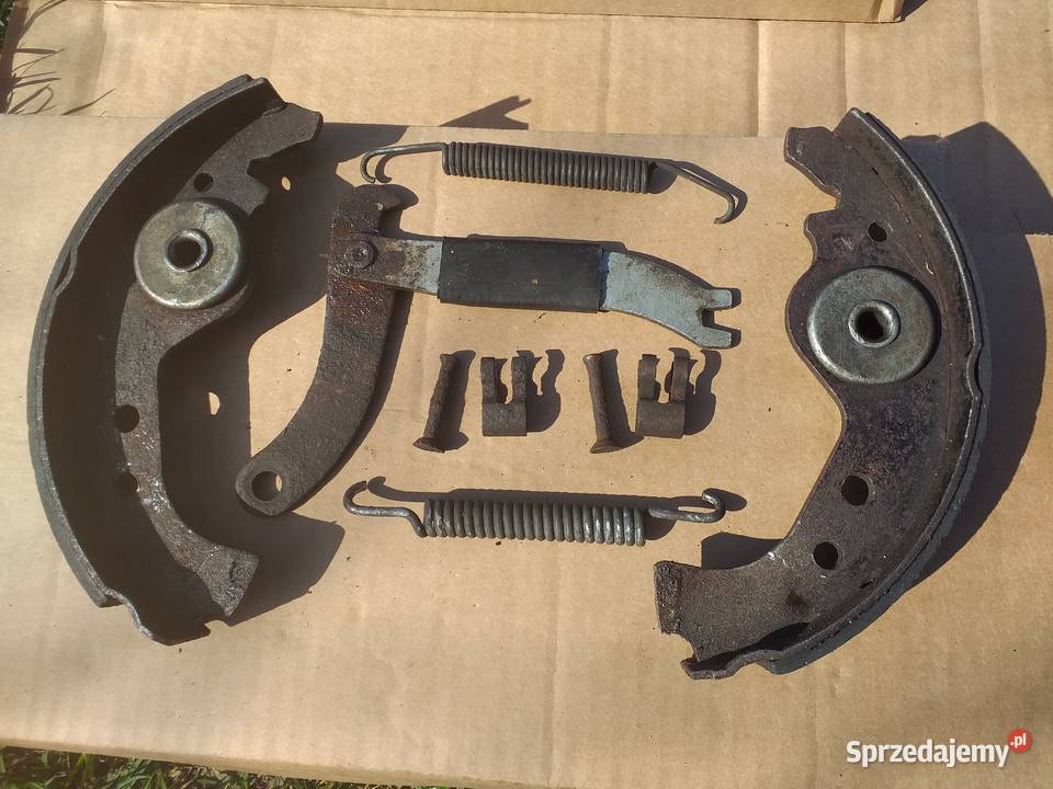 Szczęki bębny tył cinquecento Seicento fiat 126p