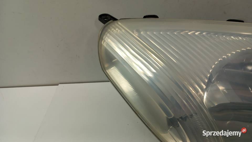 TOYOTA RAV 4 II LAMPA PRZÓD PRAWA Zbierkowo