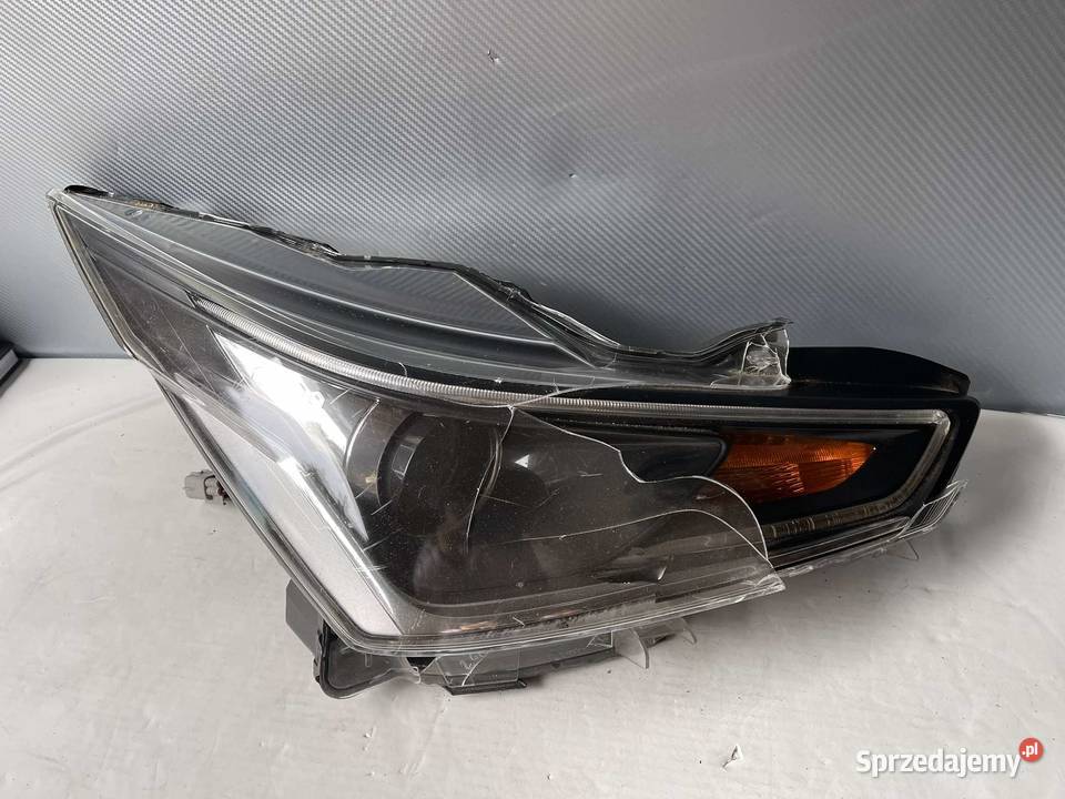 TOYOTA AYGO 2 LIFT PRAWA LAMPA PRZÓD osobowe Ostroróg