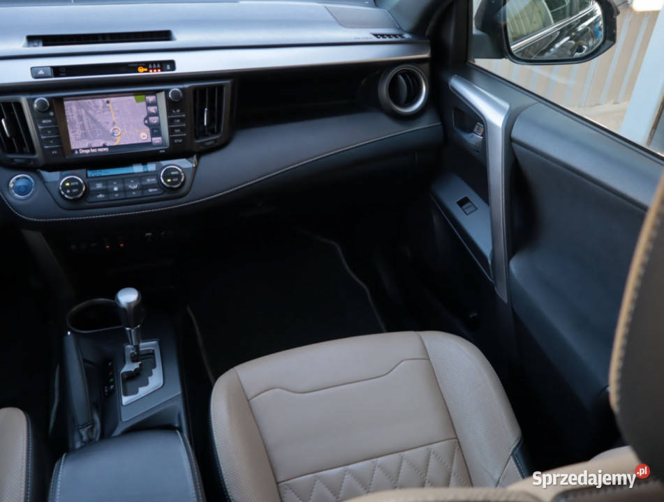 Toyota RAV 4 25 Hybrid 2494cm3 Lublin