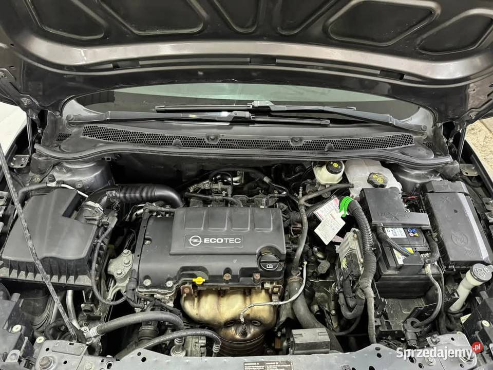Opel Astra 2010r 14 Benzyna 168 przebieg Stan kurtyny powietrzne Bojanowo sprzedam