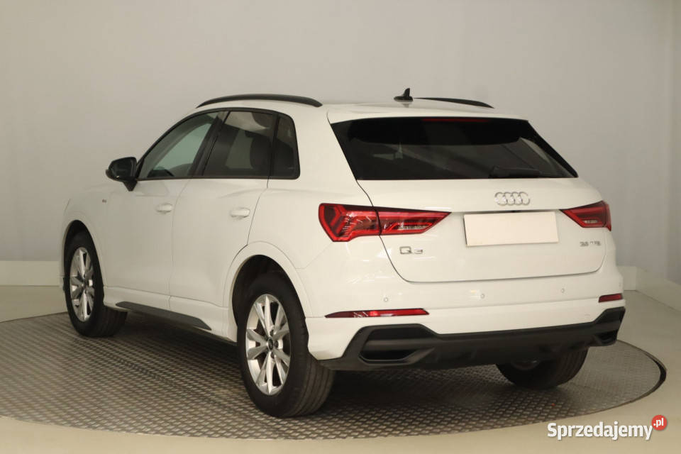 Audi Q3 35 TFSI Rok produkcji 2022 śląskie Zabrze