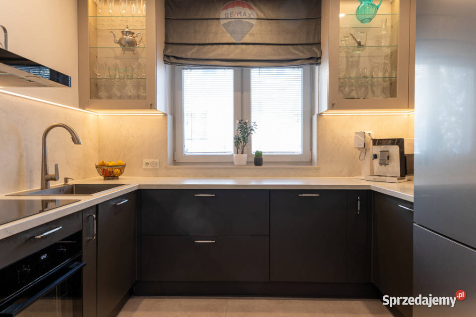 DWA DOMY Z WIELKIM POTENCJAŁEM W UROKLIWYM Otwock