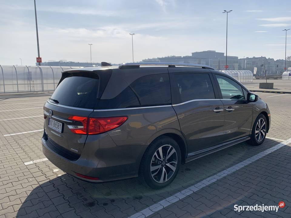 HONDA ODYSSEY TOURING 8 osob automat 10 biegow