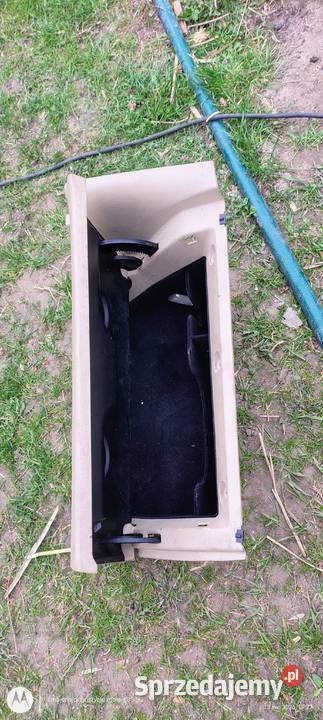 Schowek strona pasażera Golf 4 Bora beżowy Lubin