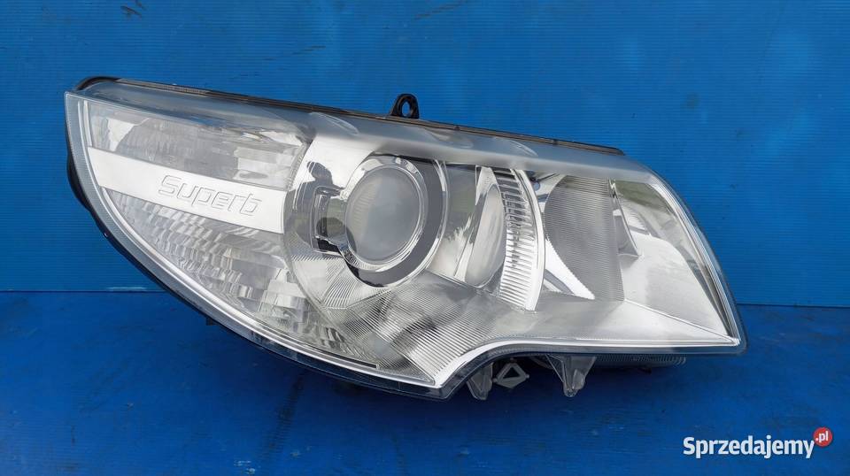 Reflektor Przód strona prawa Skoda Superb B6 3T Nowy Tomyśl