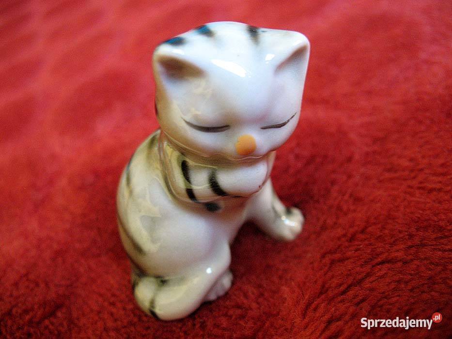 Kot szary mały kotek porcelana 4 x 3 x 25