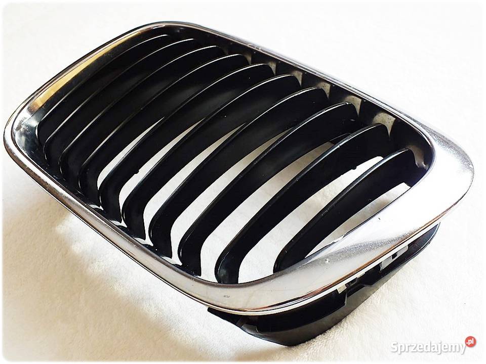 Oryginalna Nerka Grill BMW 3 E46 Strona Lewa Żary