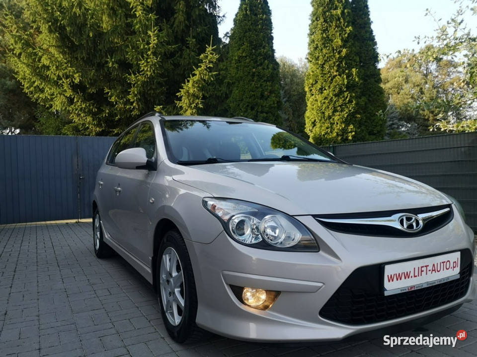 Hyundai i30 16 CRDI 116 Klimatronic Isofix Alu Strzegom