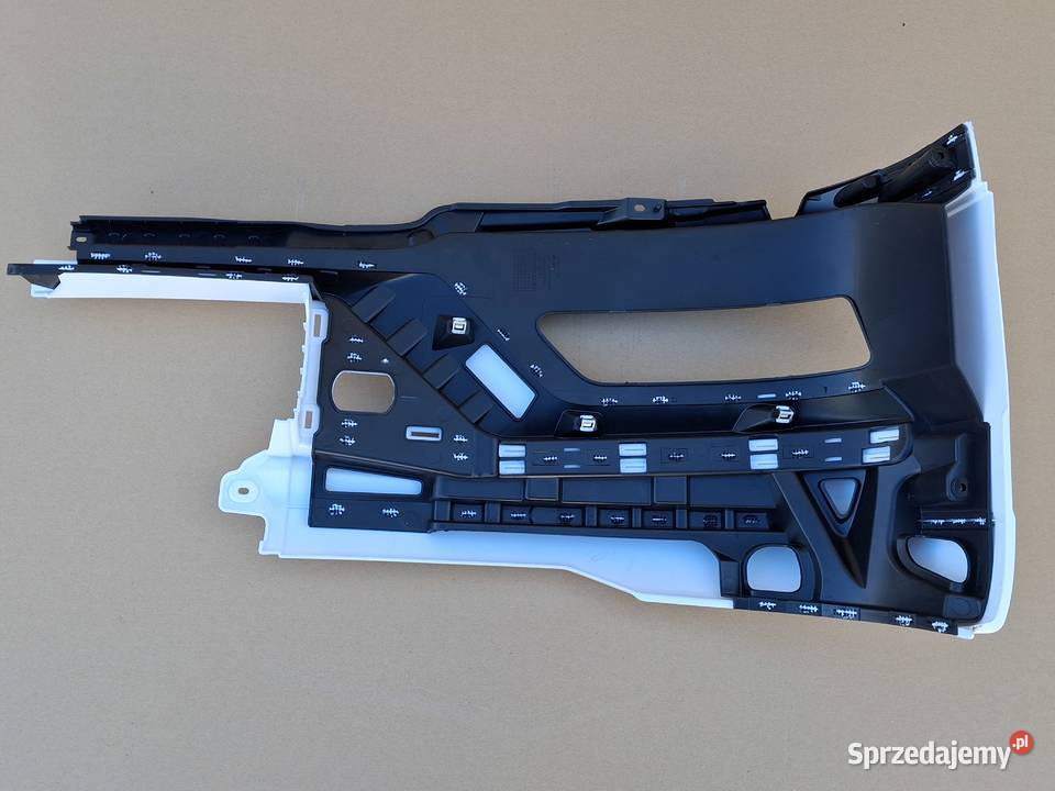 MAN TGX TG3 ZDERZAK PRAWY OKULAR HALOGENU ciężarowe Bieleń