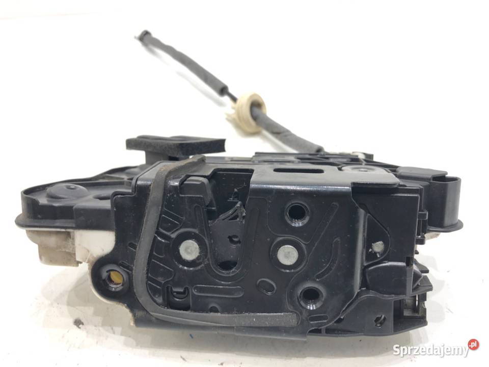 ZAMEK DRZWI LEWY PRZÓD VW GOLF VII Hatchback