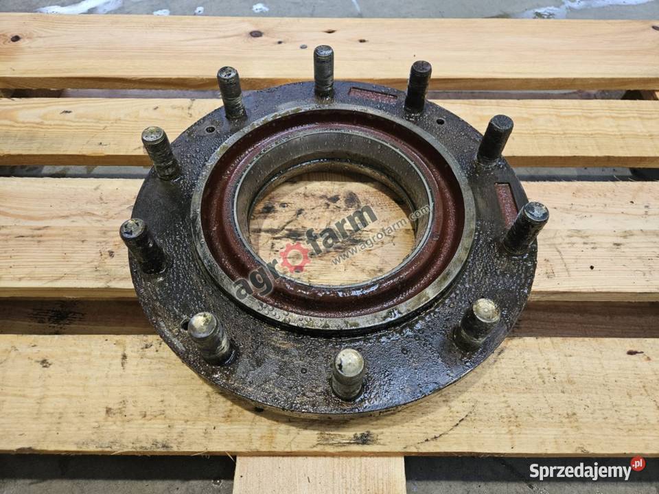 Piasta koła Massey ferguson 8250 8260 Byków