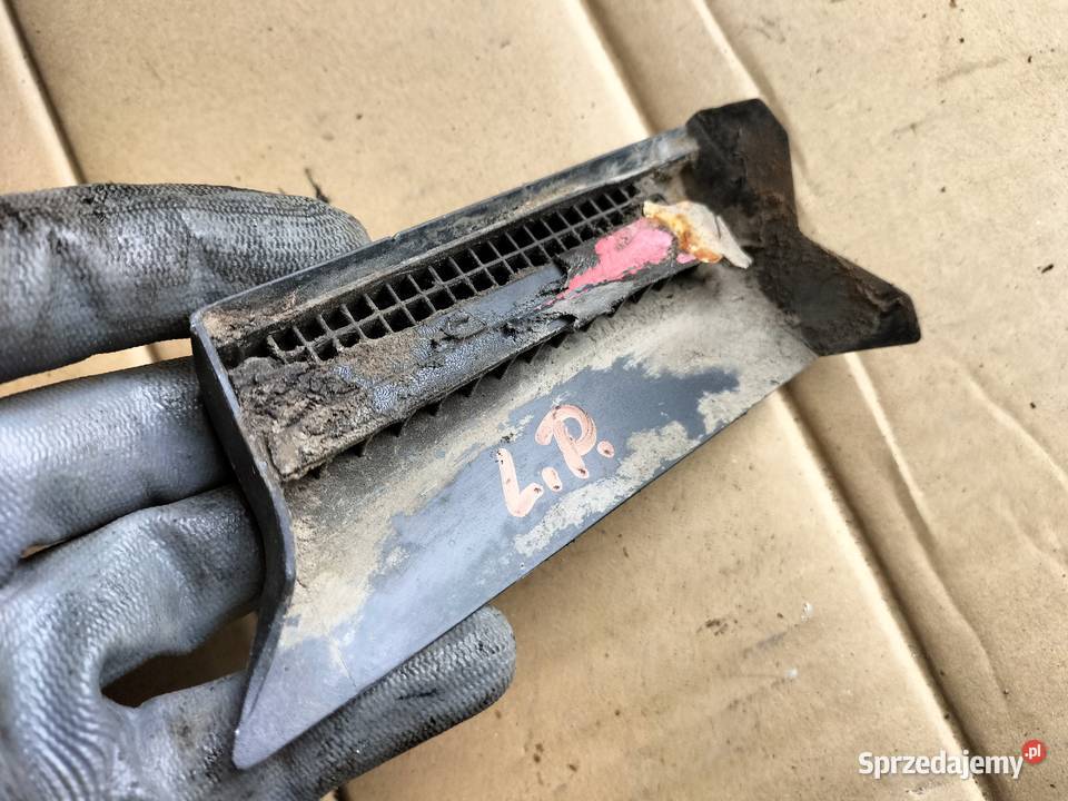 AUDI 80 B4 80B4 LISTWA NAKŁADKA BŁOTNIKA DOLNA Kamień-Kolonia