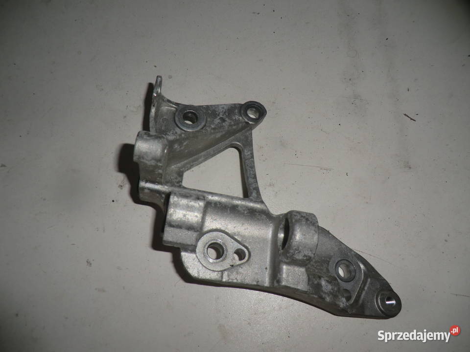 Ford Transit CONNECT MK2 15 TDCI MOCOWANIE