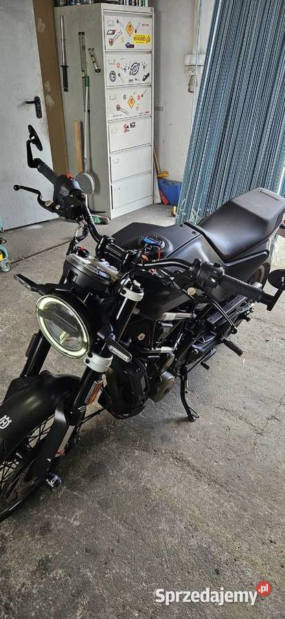 Husqvarna Vitpilen Svartpilen 401 2021r Wrocław