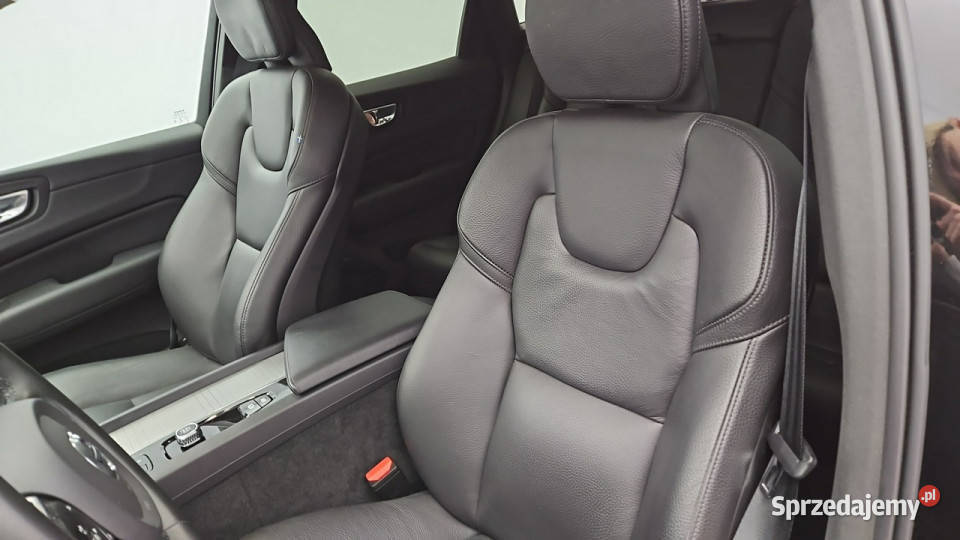 Volvo XC 60 B4 B Plus Dark aut Z Polskiego benzyna Warszawa sprzedam