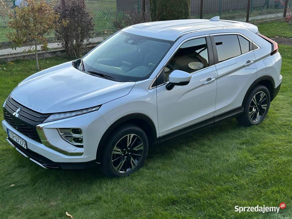 Mitsubishi ECLIPSE CROSS 4x4 2023 15 T Full LED nieuszkodzony Ostrowiec Świętokrzyski