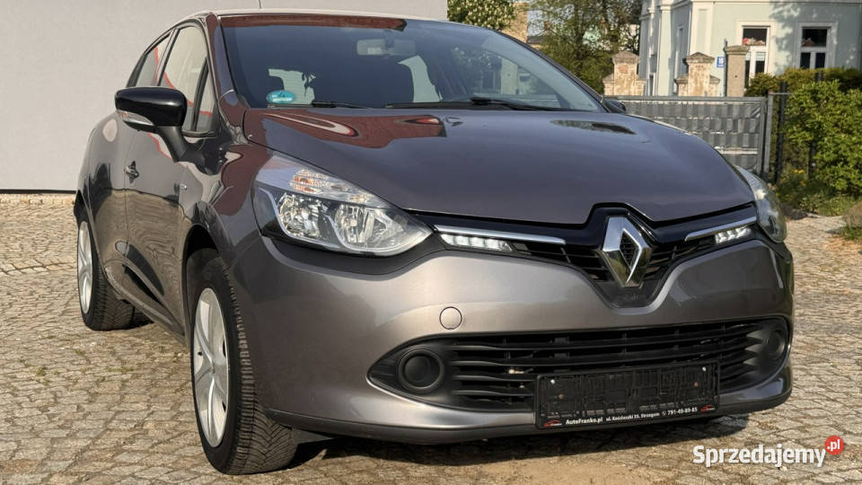 Renault Clio 12 Benzyna 75 z Niemiec ASO gniazdo AUX Strzegom