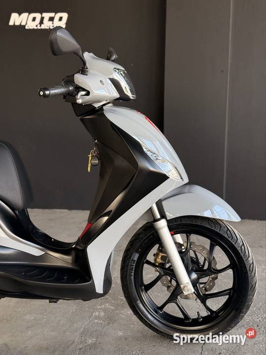 Super PIAGGIO MEDLEY 125 S ABS Prawo Jazdy B szary Września