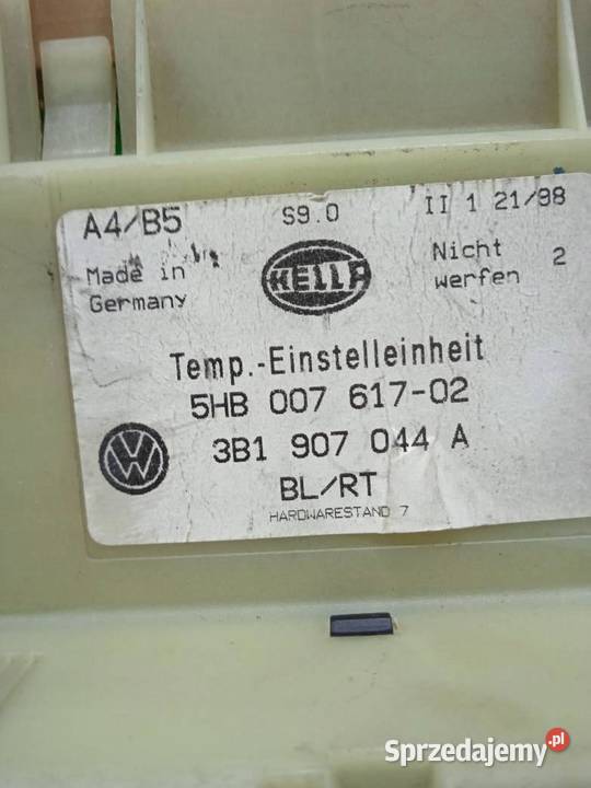 PANEL NAWIEWU 3B1907044A Volkswagen Golf IV 16 B