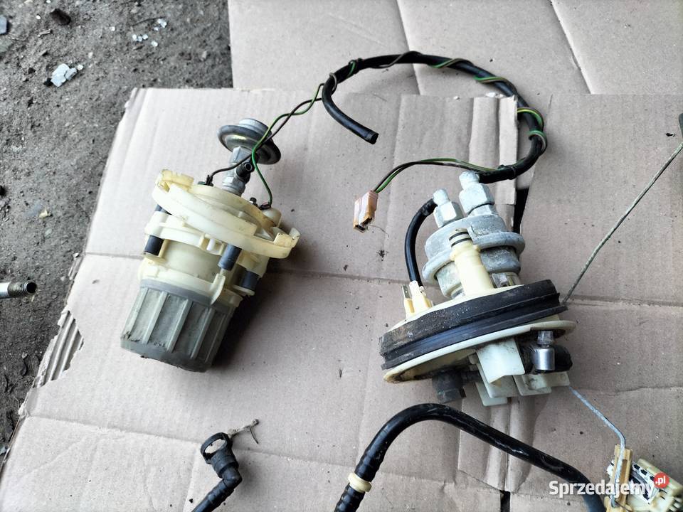 AUDI 80 B4 80B4 23 PŁYWAK POMPA POMPKA PALIWA osobowe Kamień-Kolonia