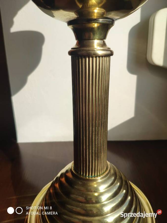 Ogromna wiktoriańska mosiężna lampa naftowa