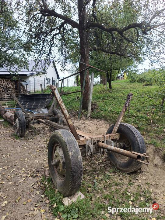 Wóz do ciągnika traktora na kołach starowskich Pleśna