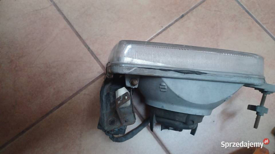 NISSAN TERRANO LAMPA prawa PRZEDNIA Rakoniewice