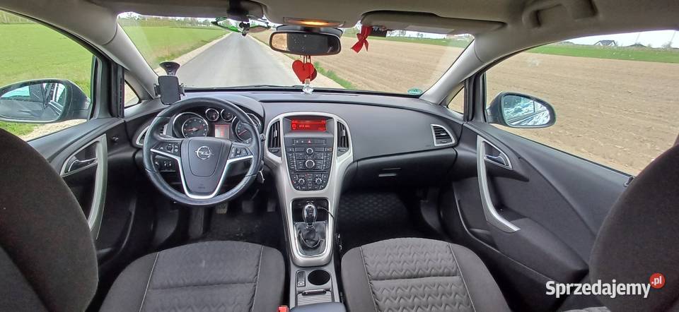Opel Astra 14 Turbo 140 koni czujnik parkowania Dziurdzioły