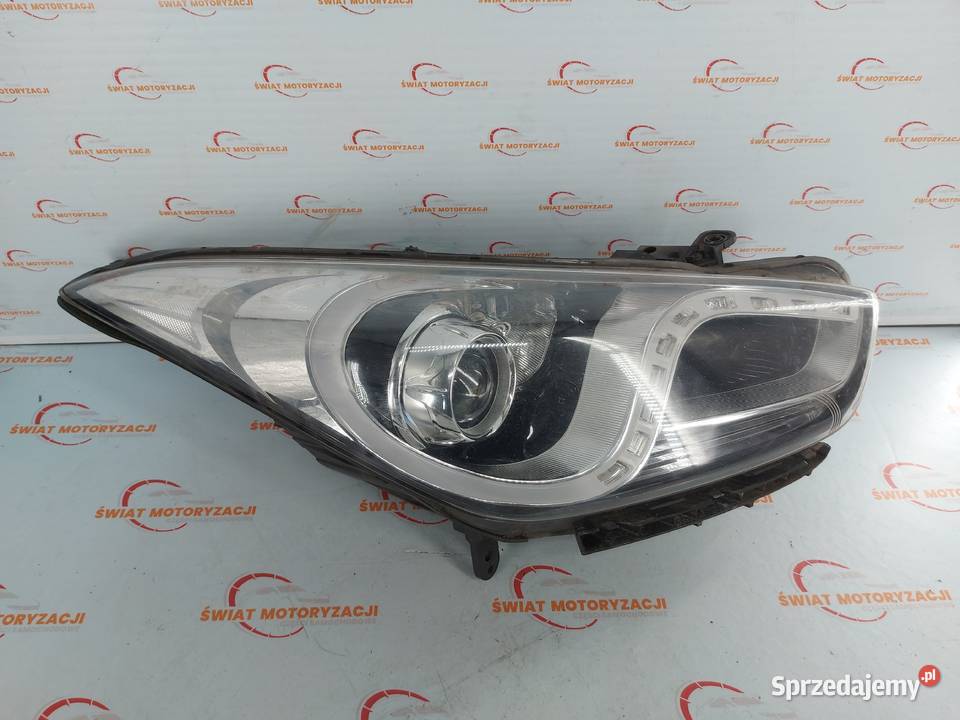 HYUNDAI i40 BLUE 13r lampa prawa przód LED Kielce