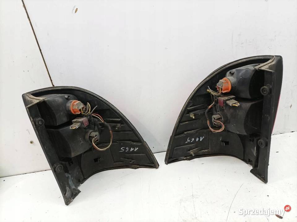 LAMPA TYŁ KOMPLET KOMBI Saab 95 I 19972009