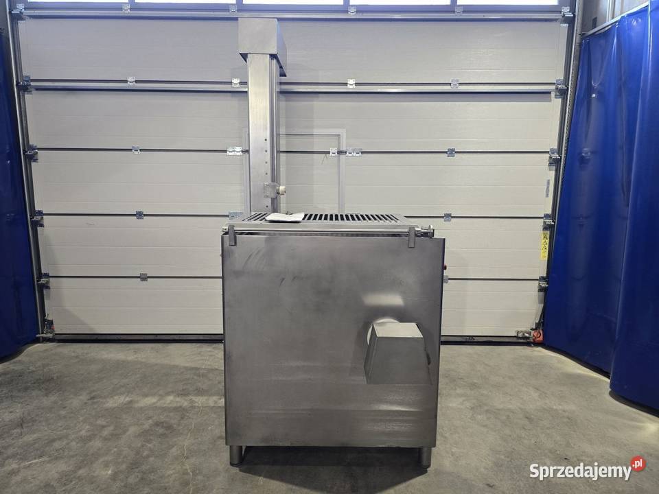 Wilk Wilkomieszałka Risco TR 130 z załadunkiem Magazynowanie Niedźwiedź