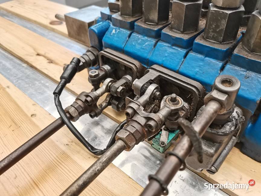 Rozdzielacz hydrauliczny Hidroirma 033054030 Pozostałe Wilkowo