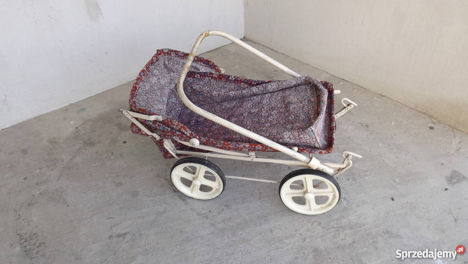 Stary wózek lalek z Prlu