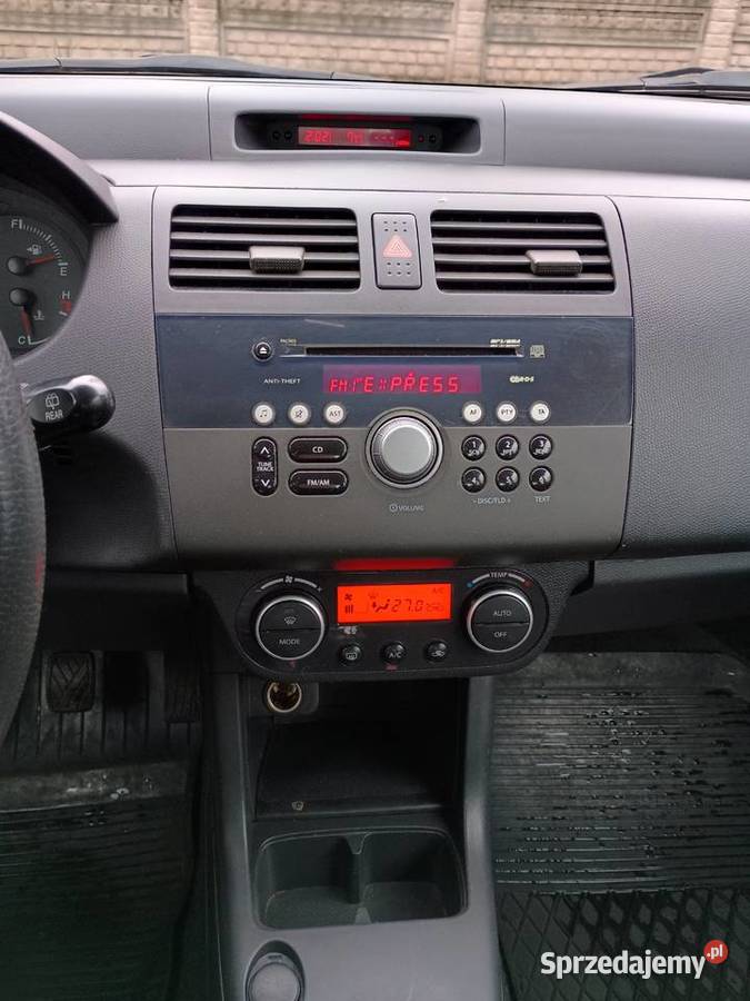 ZADBANY SUZUKI SWIFT 2009 diesel 13 Ruda Śląska sprzedam