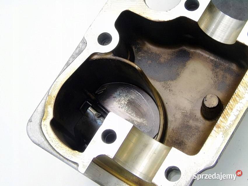 POKRYWA ZAWORÓW 10 14 MPI LUPO AROSA POLO IBIZA Głowice cylindrów Głowice cylindrów Sosnowiec