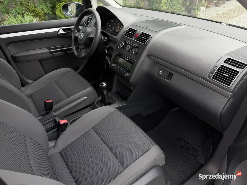 Volkswagen Touran Diesel Van / Minibus Wschowa