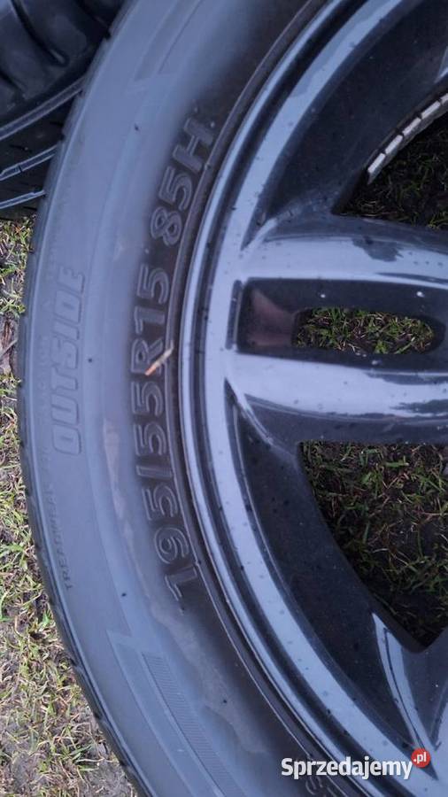 Felgi aluminiowe z oponami Samochodowe Raczyn