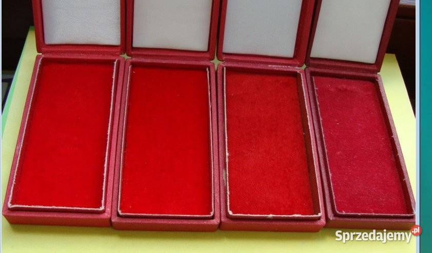 Etui Pudełko Medal Odznaczenie Krzyż Zasługi Militaria Katowice